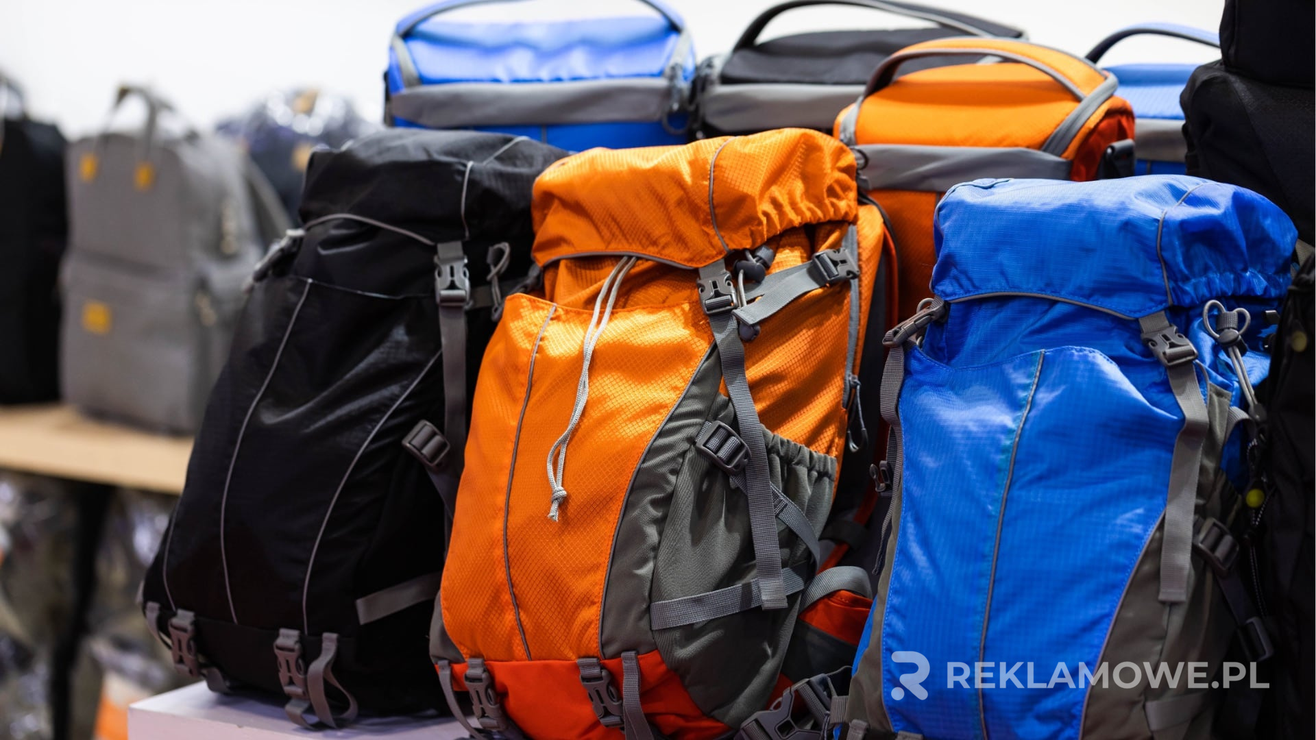 Personalizacja plecaka reklamowego z nadrukiem firmowym